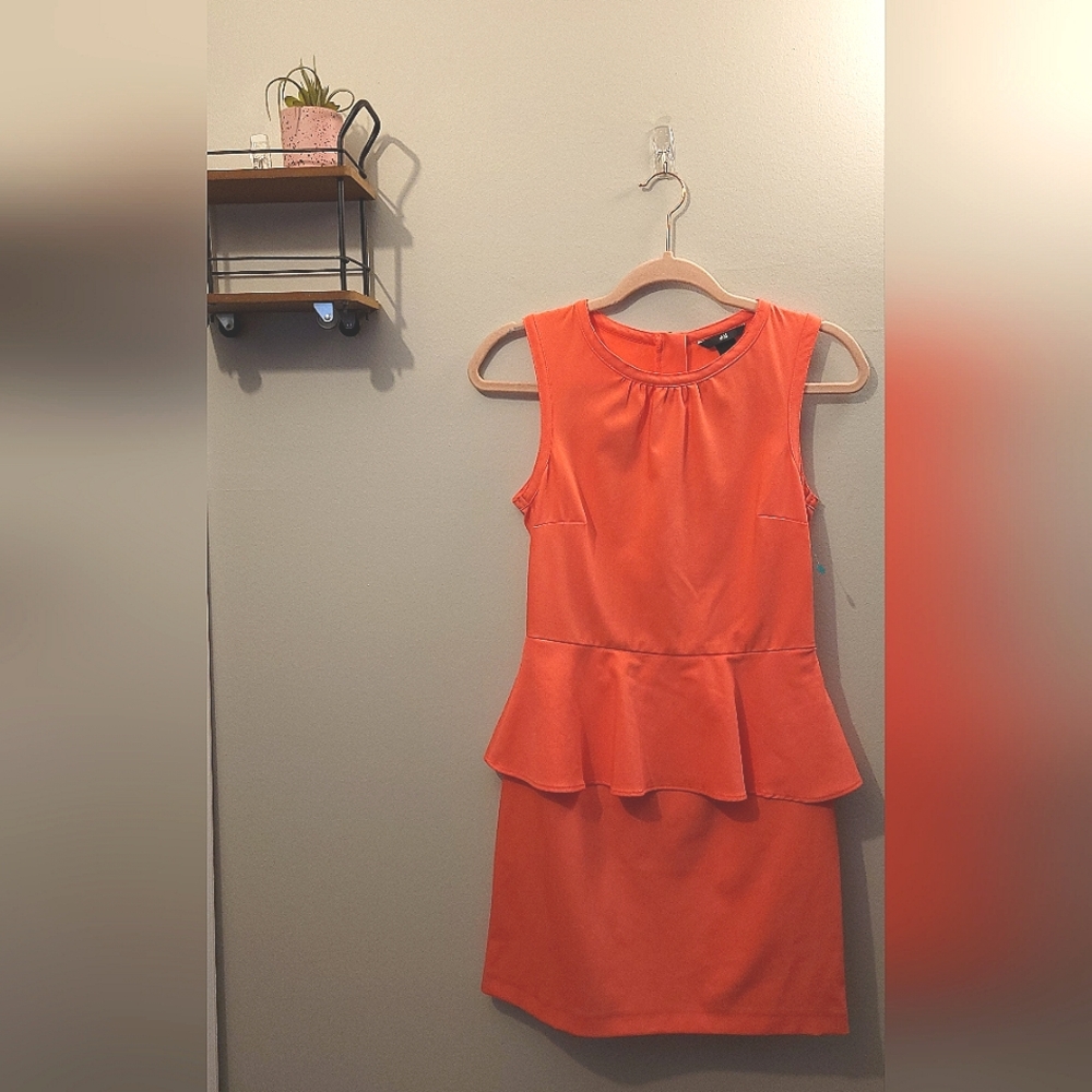 H&M Coral Peplum dress size 6
